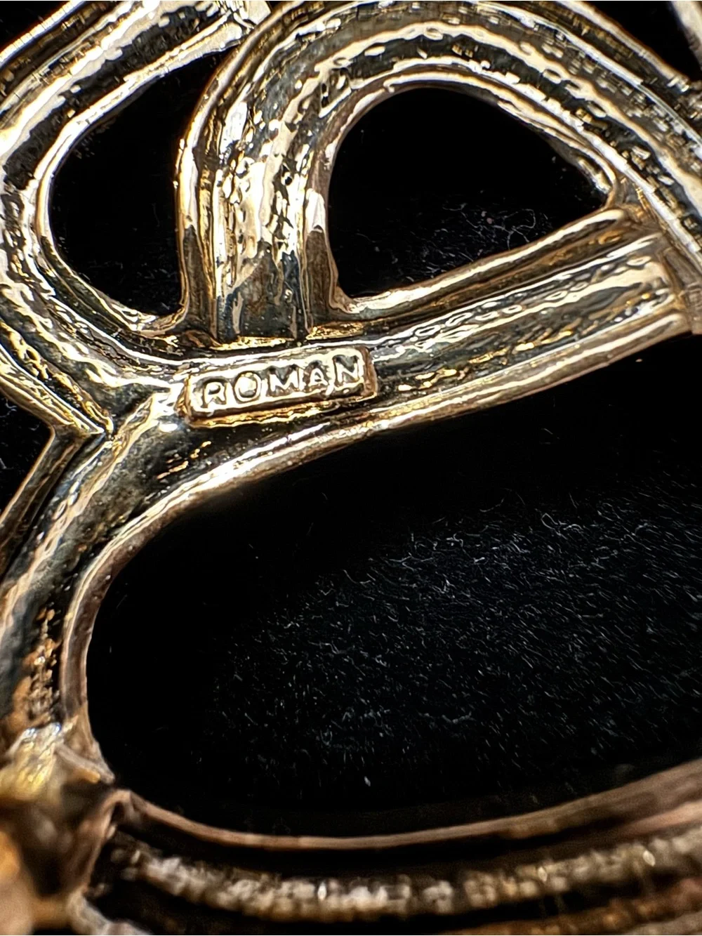 Roman Interlocking Double Heart Brooch with Pave’ Style Rhinestones in Gold Tone